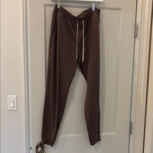 Vuori Performance Joggers